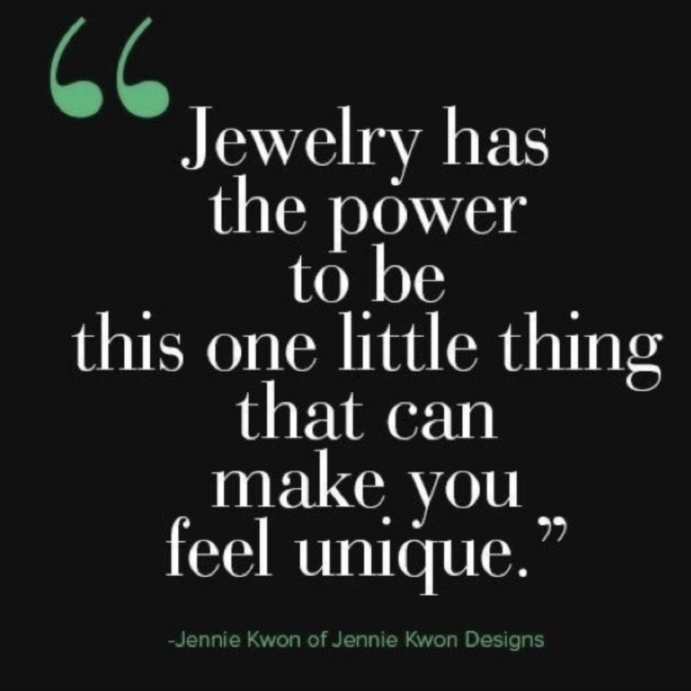 VINTAGE JEWELRIES